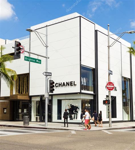 CHANEL Beverly Hills Rodeo Drive.